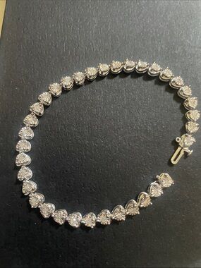 Silver Heart Tennis Bracelet with Diamonds